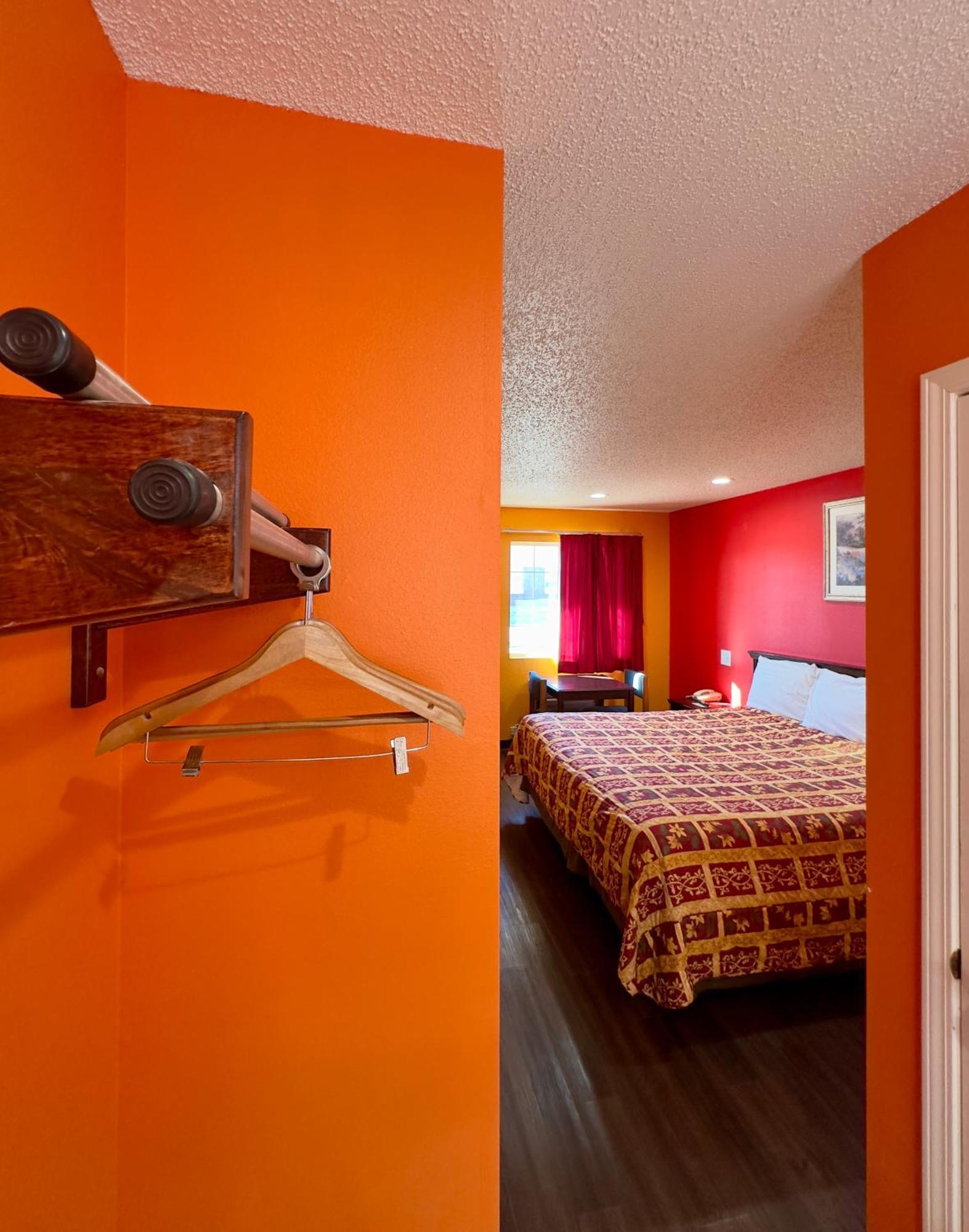 Razorback Inn ロジャース エクステリア 写真